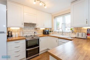 Kitchen- click for photo gallery